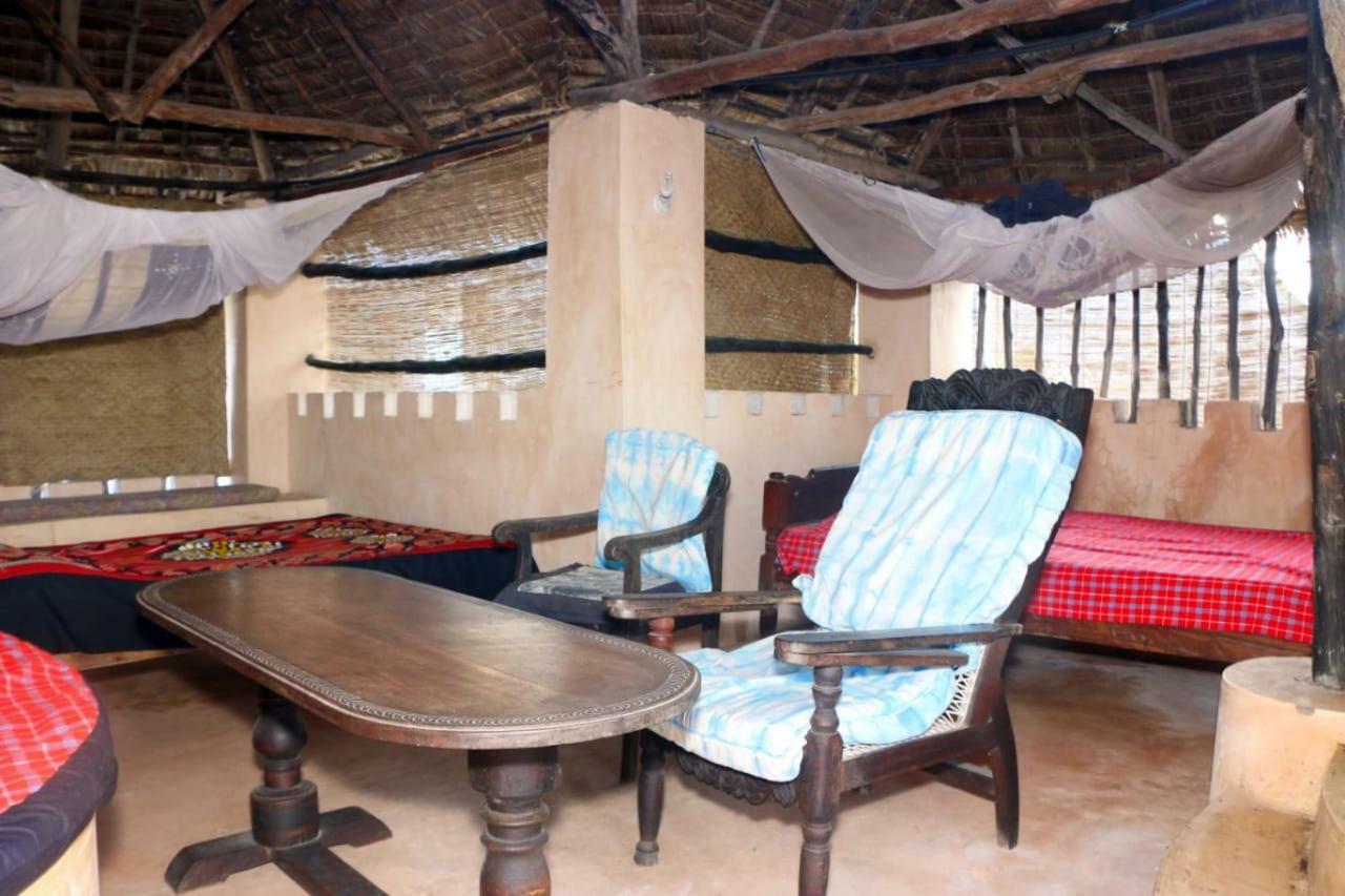 Wildebeeste Lamu Hotel Bagian luar foto